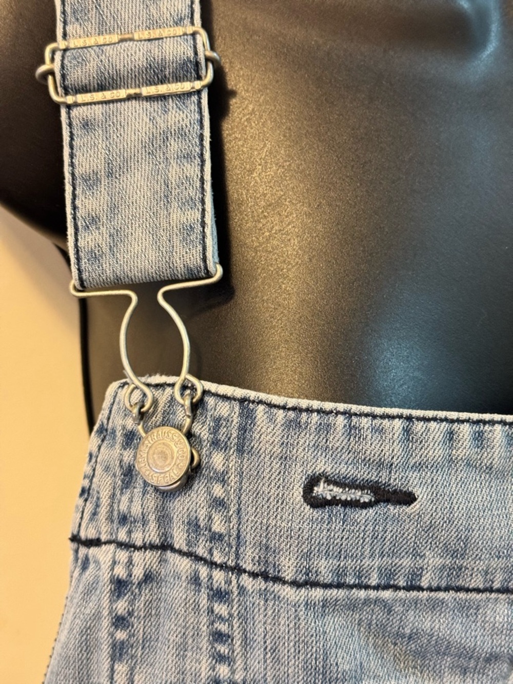 Vintage Levi’s Engineered Denim Overalls Men’s 36x34 Y2K (unisex boyfriend fit) - Picture 7 of 15